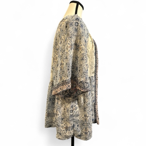 Knox Rose Blue and Cream Floral Blouse - Picture 4 of 6